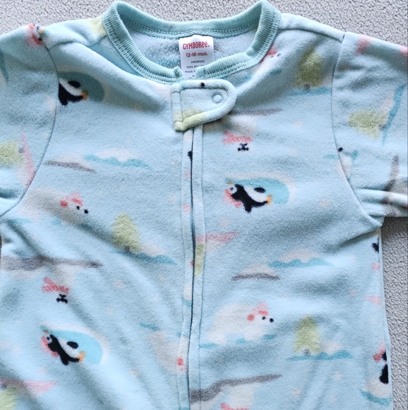 Gymboree | Winter Fleece Onesie Pajama - Picture 3 of 6